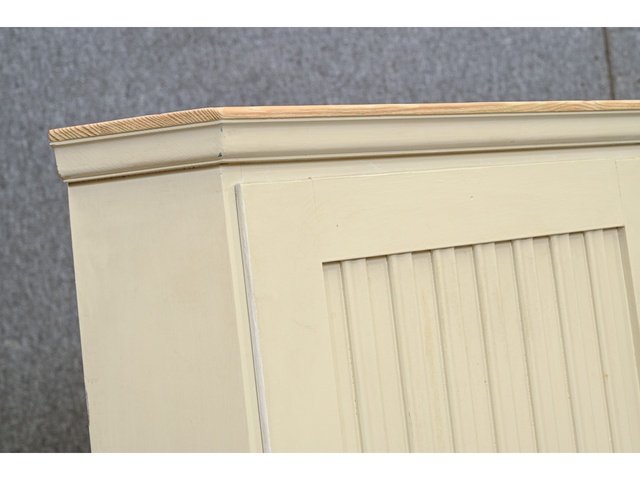 Stūra bufete 402108