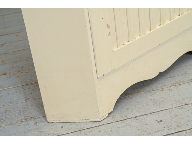 Stūra bufete 402108