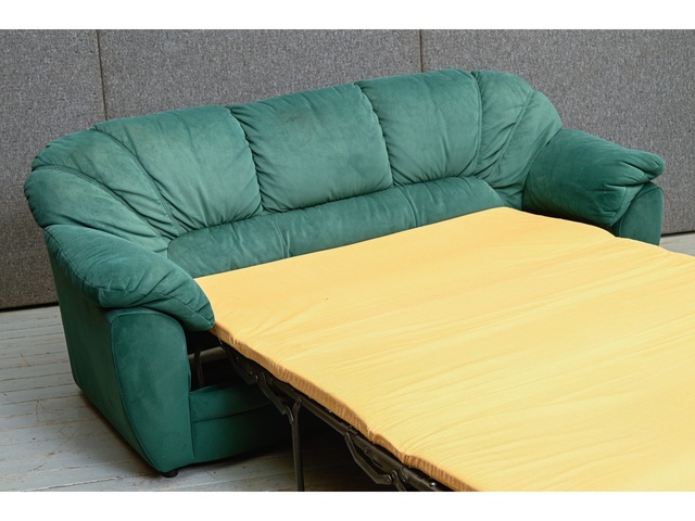 Izvelkams 3vietīgs dīvāns 560039