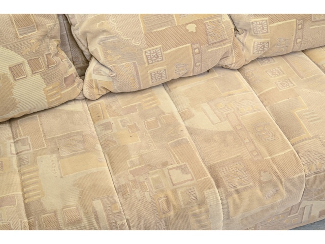 3vietīgs auduma dīvāns 560040