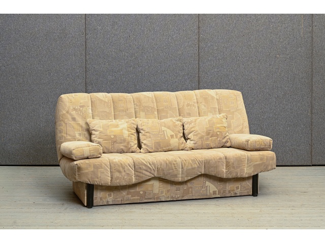 3vietīgs auduma dīvāns 560040