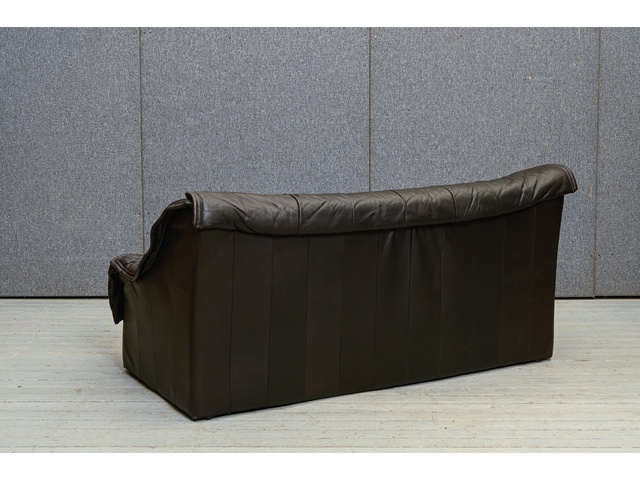 3vietīgs ādas dīvāns 660039