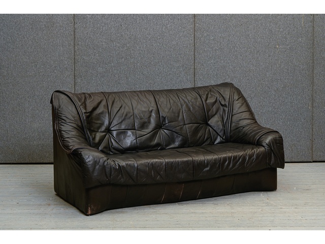 3vietīgs ādas dīvāns 660039B