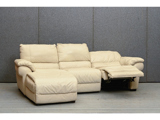 Ādas stūra dīvāns ar relax funkciju 660044