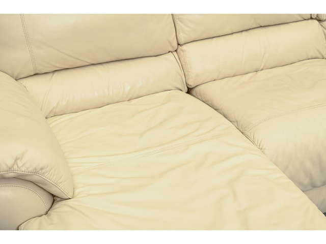 Ādas stūra dīvāns ar relax funkciju 660044