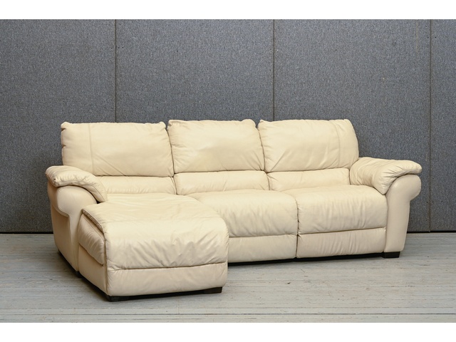 Ādas stūra dīvāns ar relax funkciju 660044