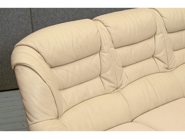 3vietīgs ādas dīvāns 660056