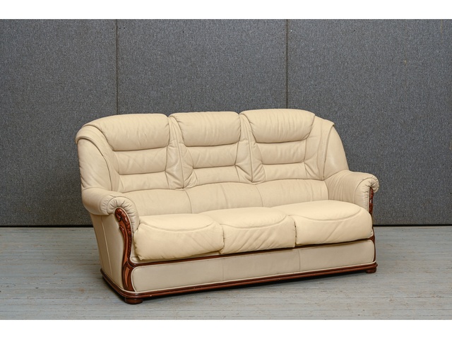 3vietīgs ādas dīvāns 660056