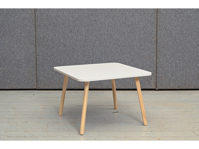 Zemais galdiņš 60x60cm 308309