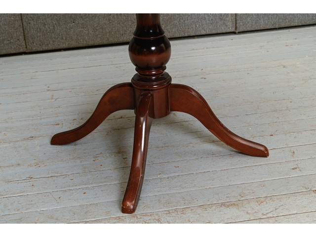 Izvelkams galds Ø109cm 303120