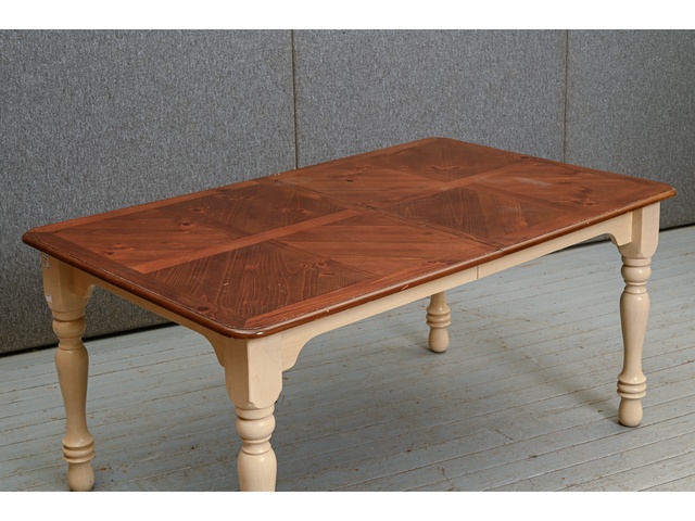 Galda un 6 krēslu komplekts 360121k