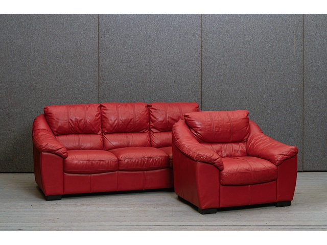 3vietīgs ādas dīvāns 660054