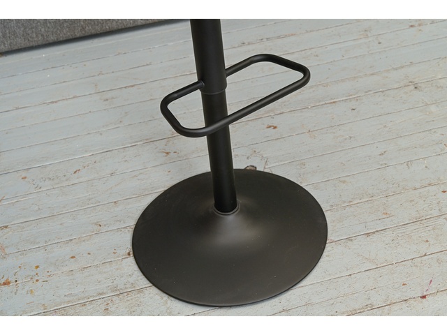 Bāra krēsls 108367