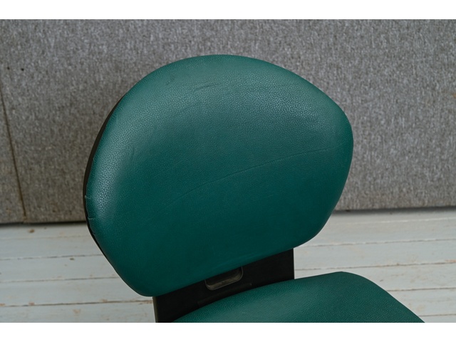 Biroja krēsls 160120