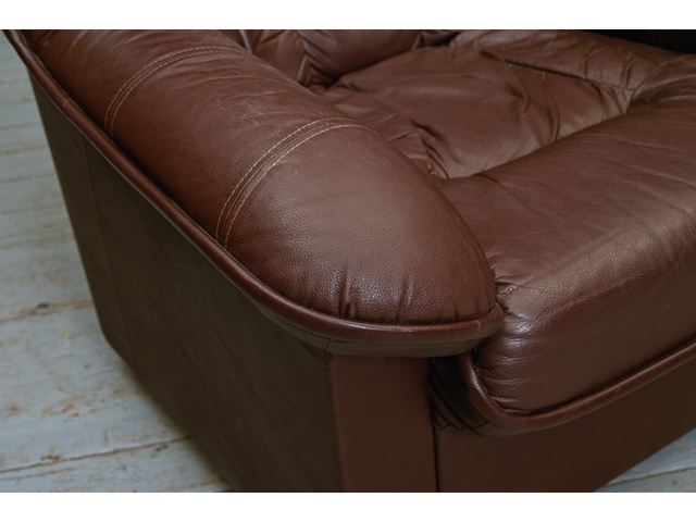 Dīvāna un mīkstā krēsla komplekts 660043k