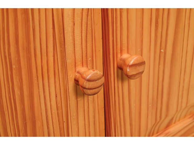 Priedes koka kumode 403126
