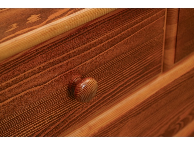 Priedes koka kumode 460124