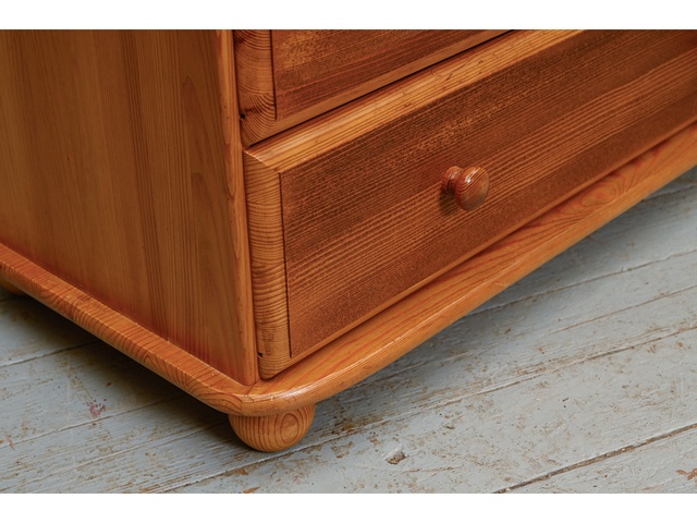 Priedes koka kumode 460124