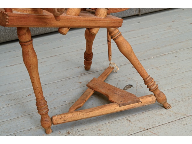 Vērpjamie ratiņi 860232