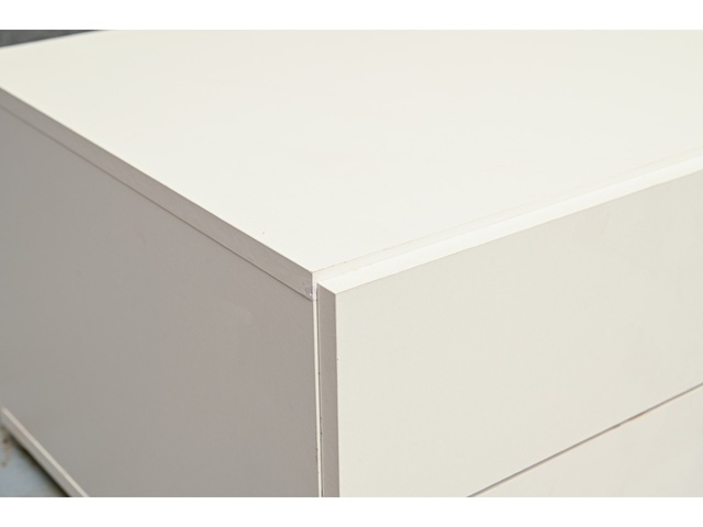 Zems skapītis 408317