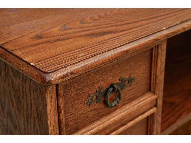 Zems skapītis 460120