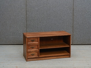 Zems skapītis 460120