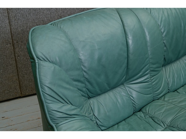 3vietīgs ādas dīvāns 660046