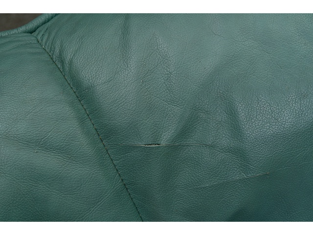 3vietīgs ādas dīvāns 660046