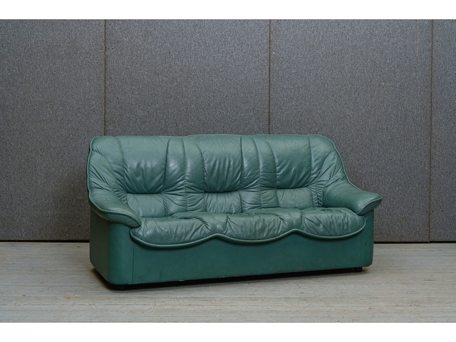 3vietīgs ādas dīvāns 660046