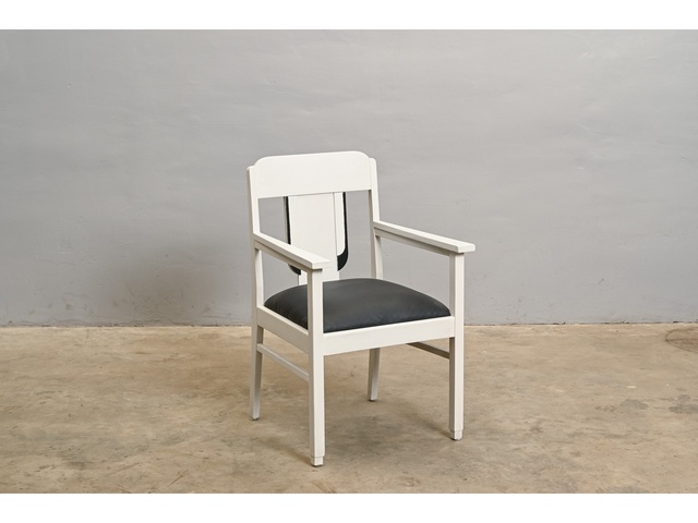 Krēsls ar paroceņiem 153002
