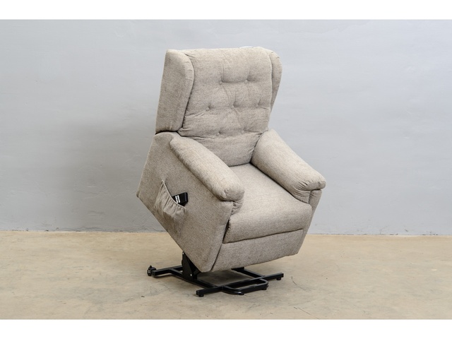 Elektriski izlaižams krēsls 206031