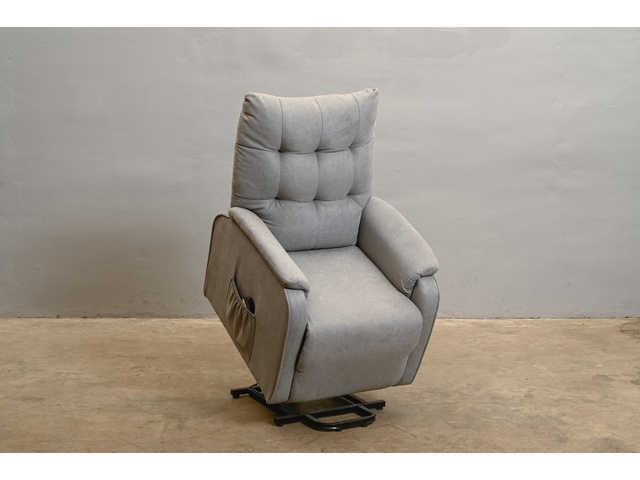 Elektriski izlaižams krēsls 206220